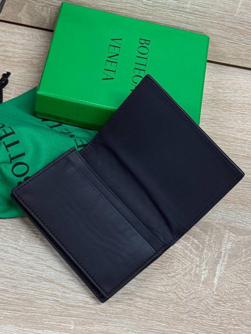 Визитница Bottega Veneta