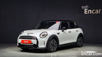 Mini Cooper S 5 дверей Classic (06.2023)