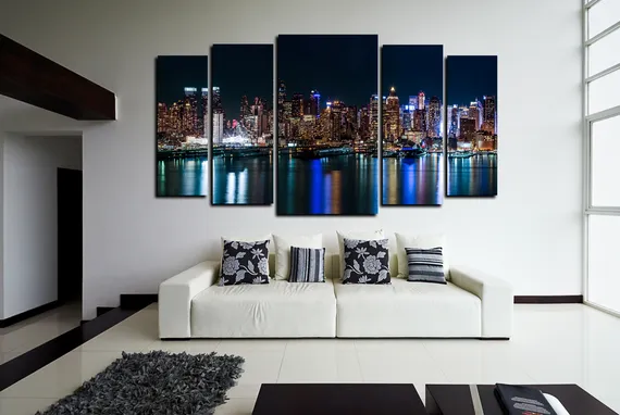 Модульная картина "Город в отражении"