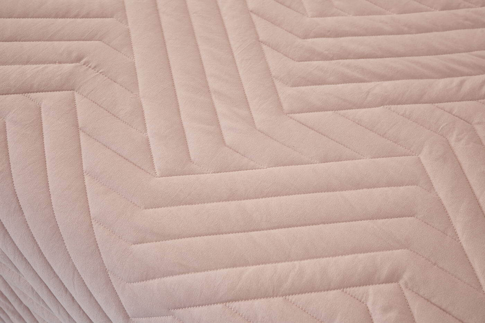 Покрывало 160х220 и наволочка 50х70 Sofi De MarkO Мориц розовое