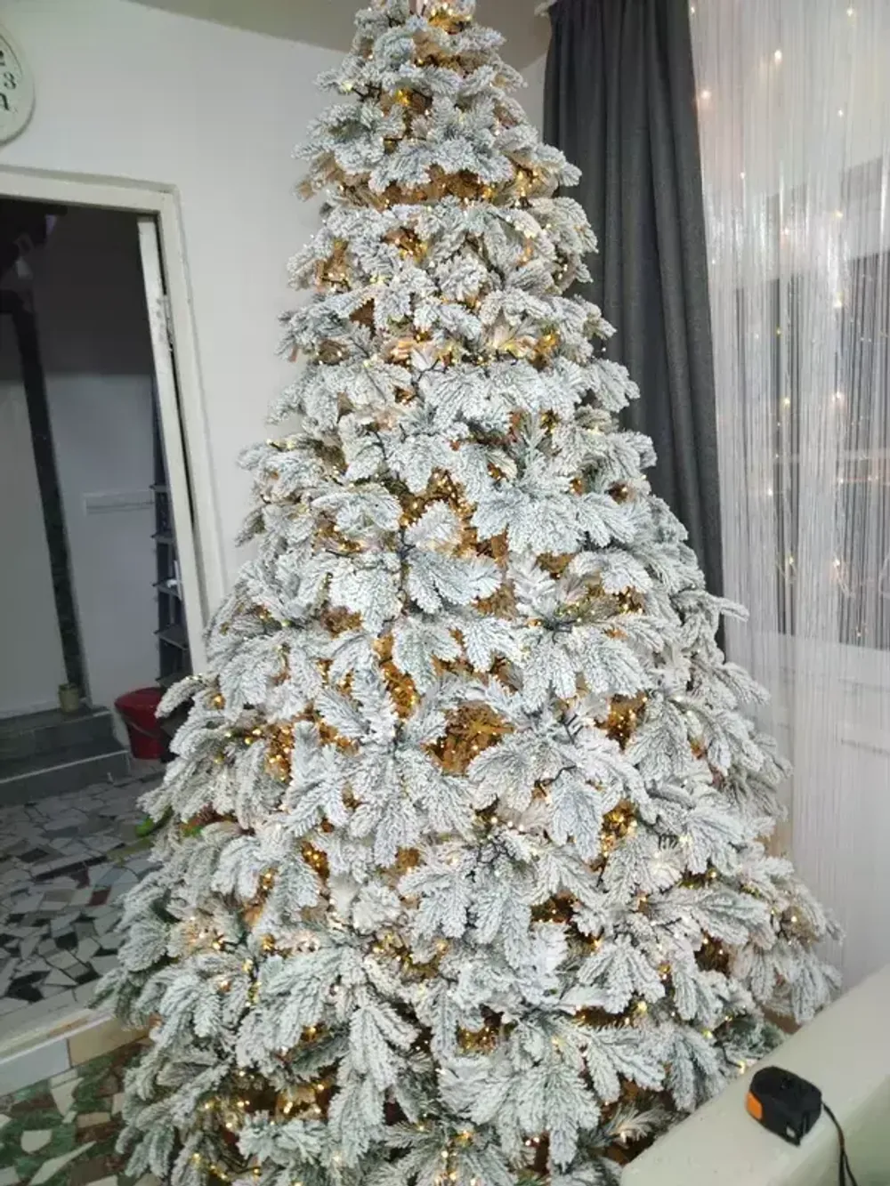 Заснеженная елка «Камчатская» (Литая+пвх) 5 м