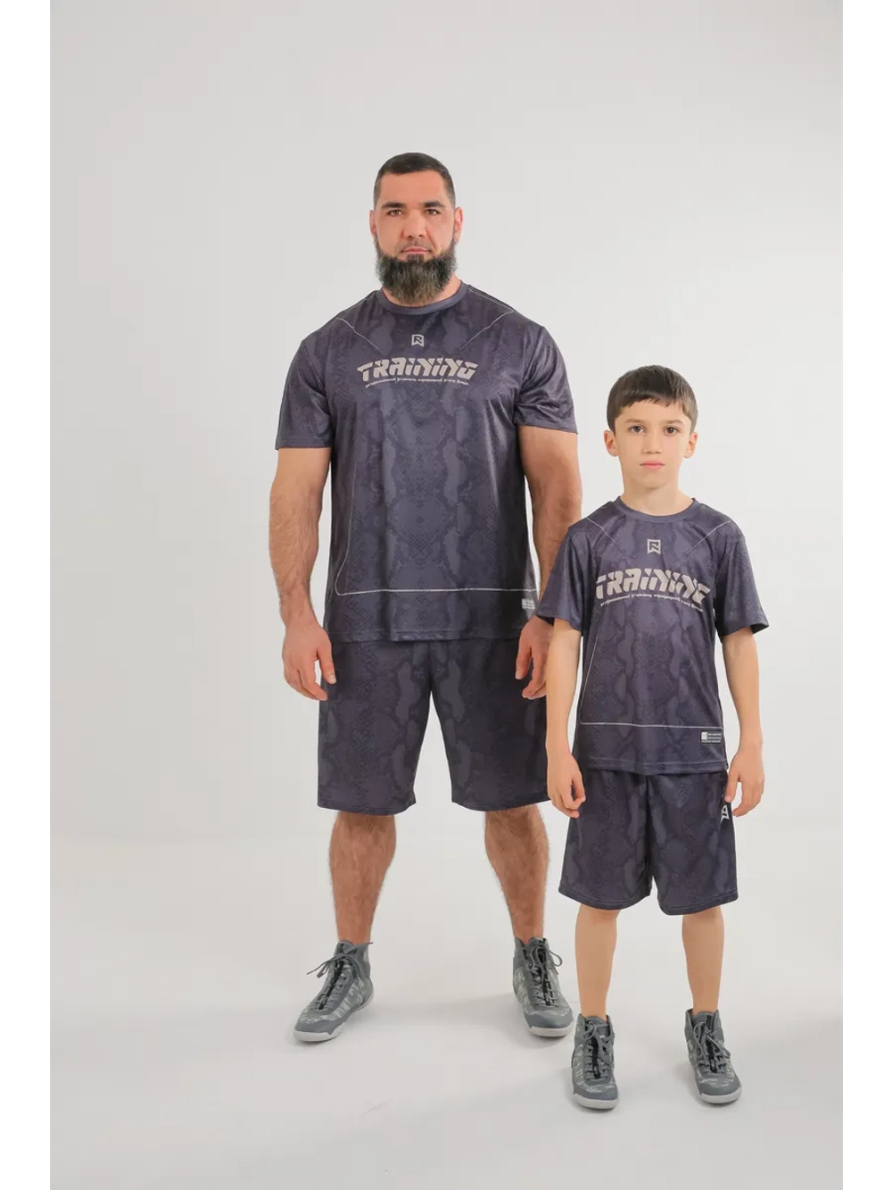 Детский спортивный костюм шорты и футболка для тренировок