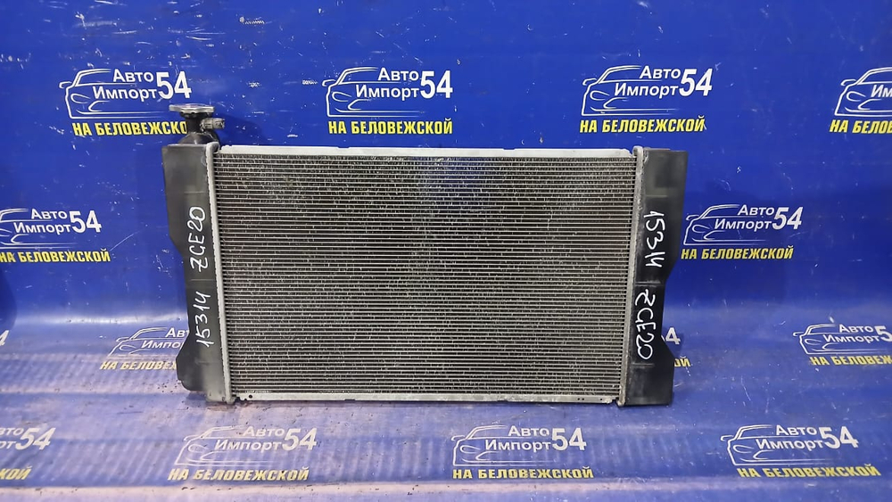 Радиатор двигателя TOYOTA WISH 2009-2014