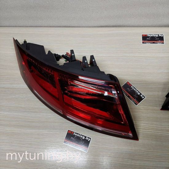 Задние фонари red white led bar для Audi TT 8J
