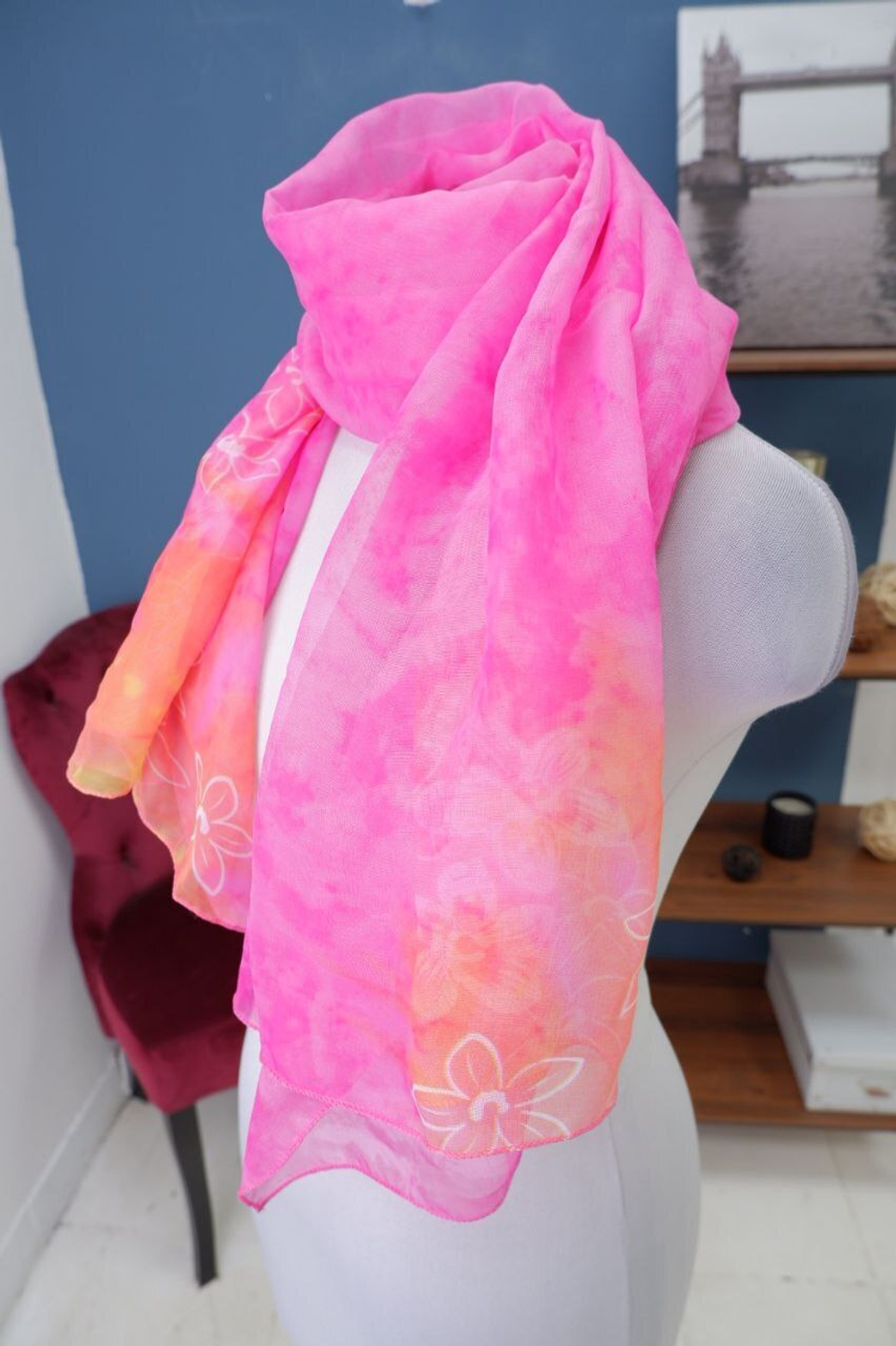 Палантин нежной расцветки