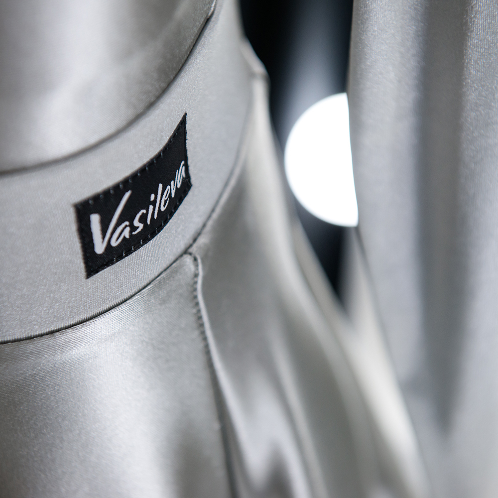 серое платье для танцев