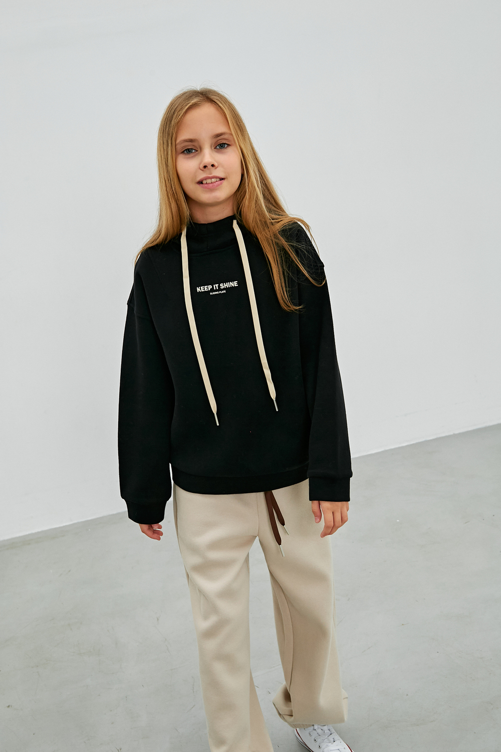 Худи уни DELORAS 22381