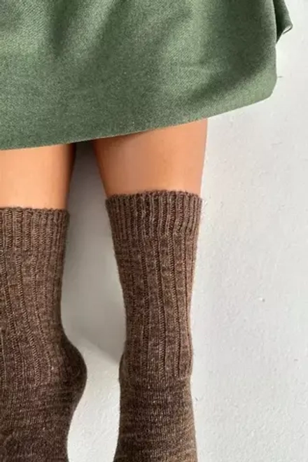 Носки черно-коричневого цвета из шерсти