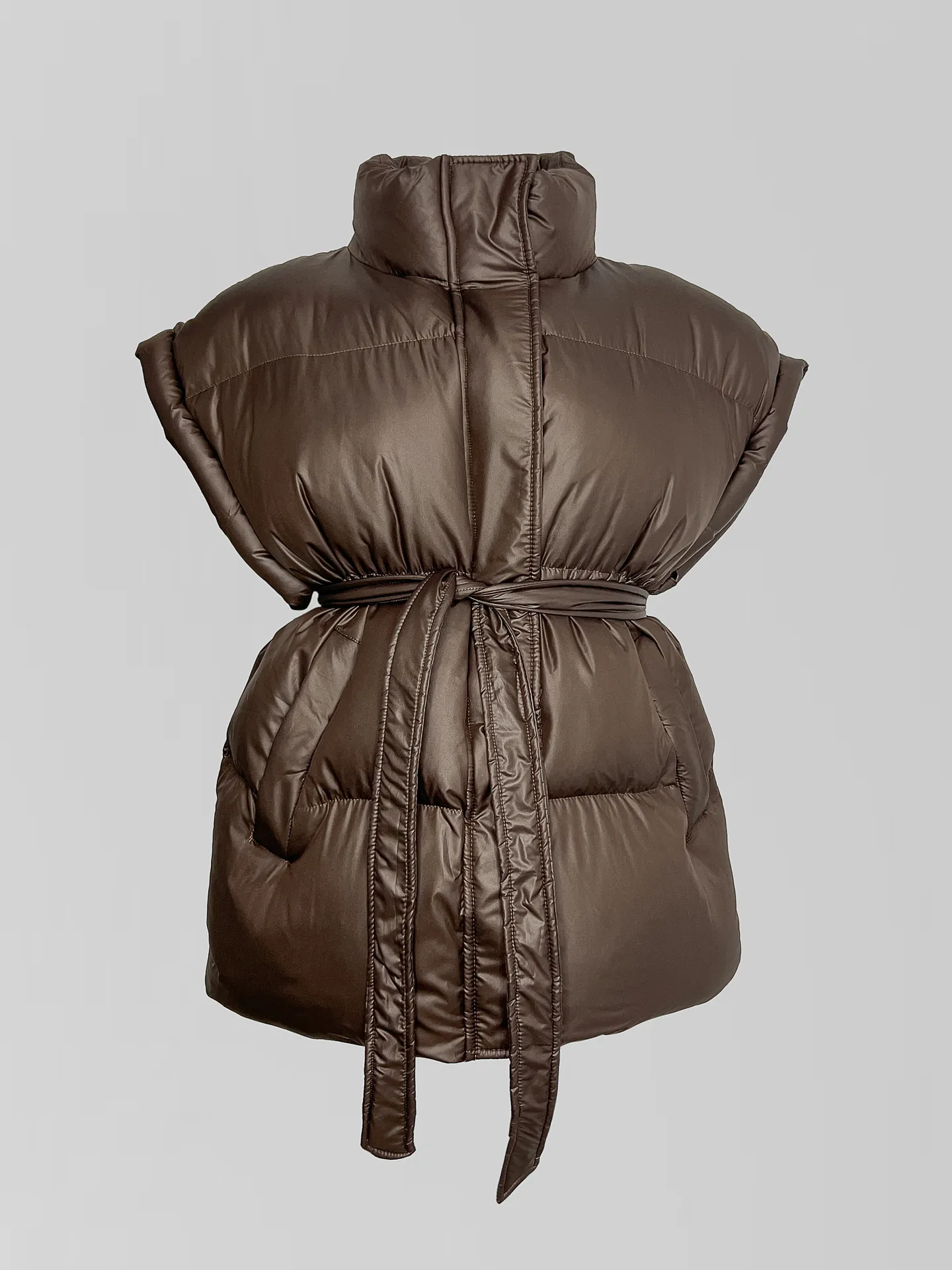 Жилетка Haiziyuan 8017 однотонная на молнии с поясом