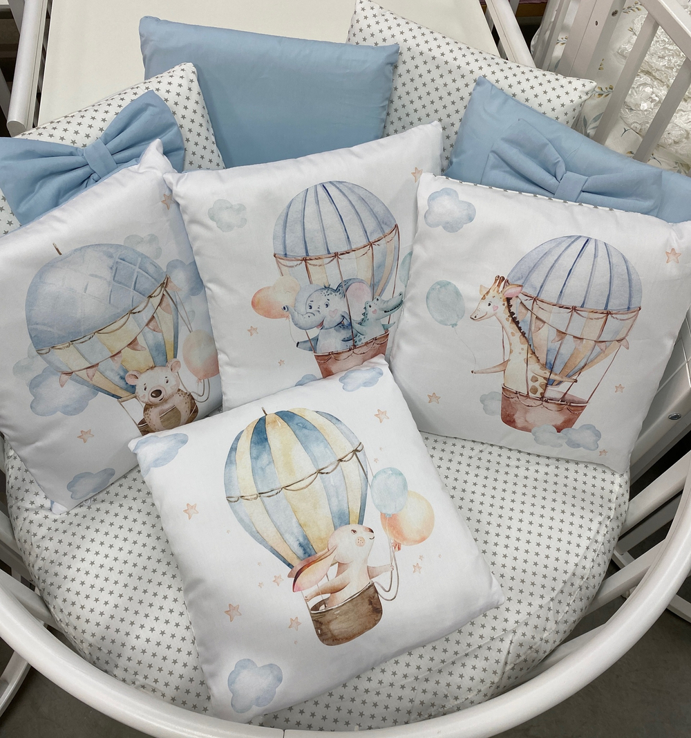 Комплект в кроватку 18 предметов "Воздушный шар - кролик" голубой, сатин
