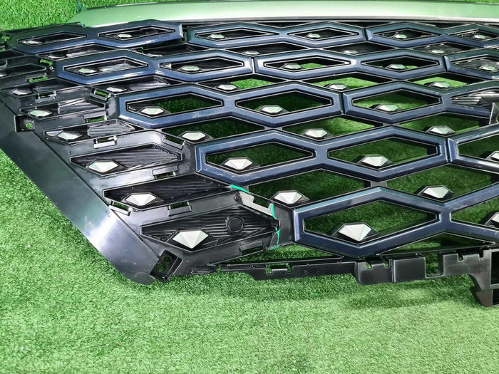 Решетка радиатора Omoda C5 (2022-н.в.)