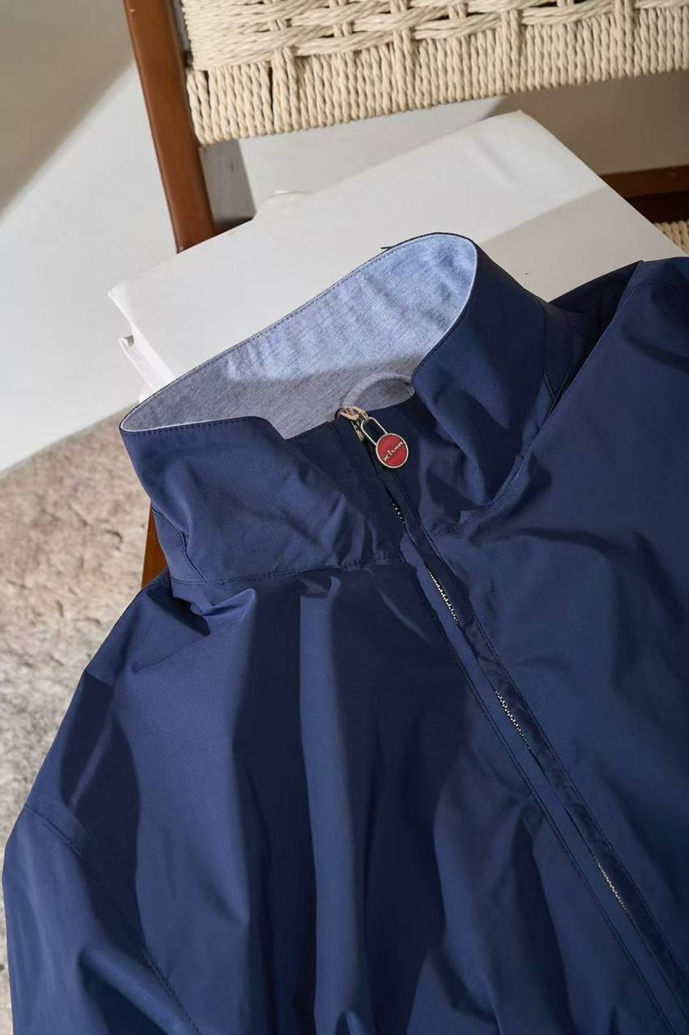 Ветровка Kiton
