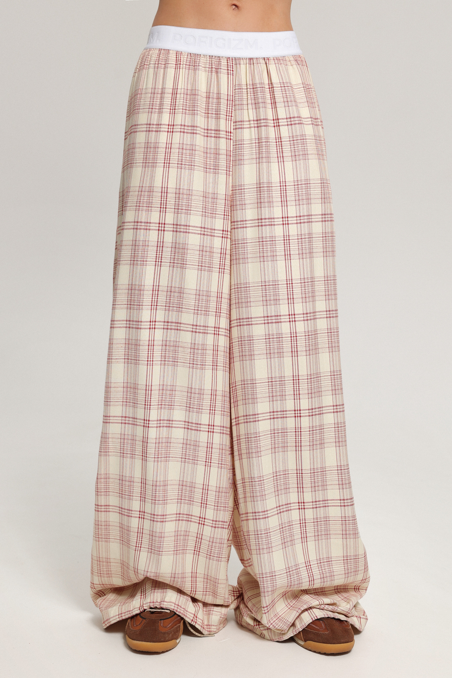 Брюки в клетку