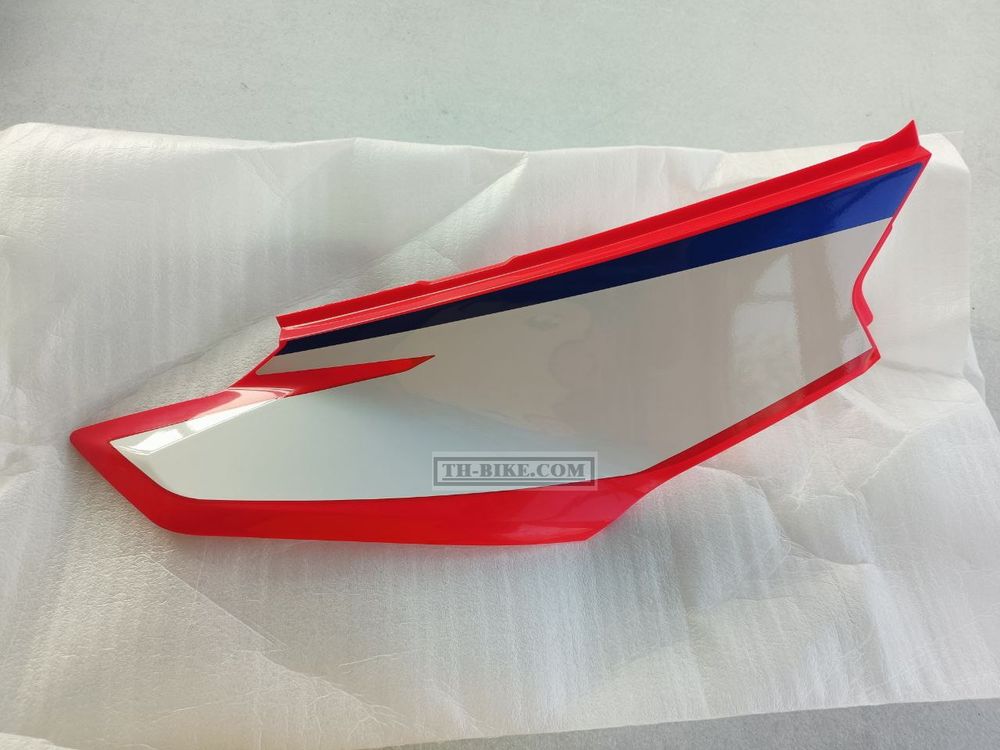 83500-K1T-ER0ZA. COVER SET, R. SIDE (WL) *R292R* (R292R EXTREME RED). HONDA