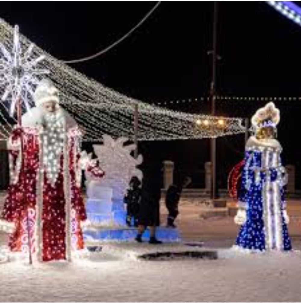 уличные фигуры "Дед Мороз и Снегурочка"