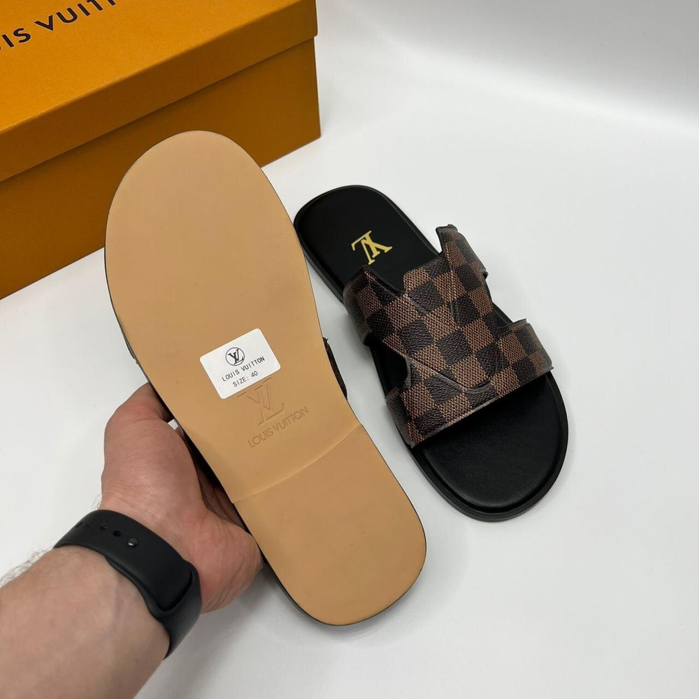 Шлепанцы Louis Vuitton