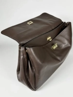 Женская сумка из натуральной кожи ягненка коричневого цвета