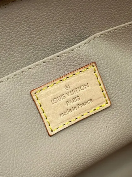 Косметичка Louis Vuitton Cosmetic Pouch коричневый