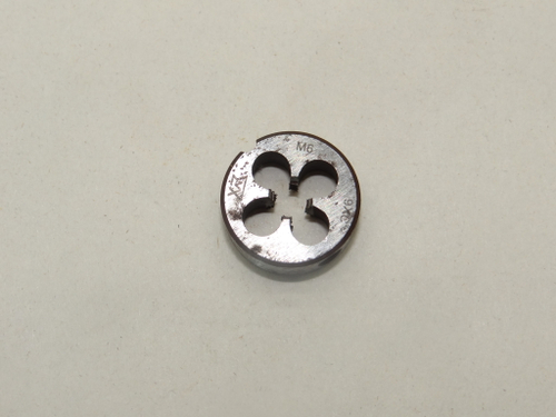 Плашка М6х1 (основной шаг) 9ХС d=20мм