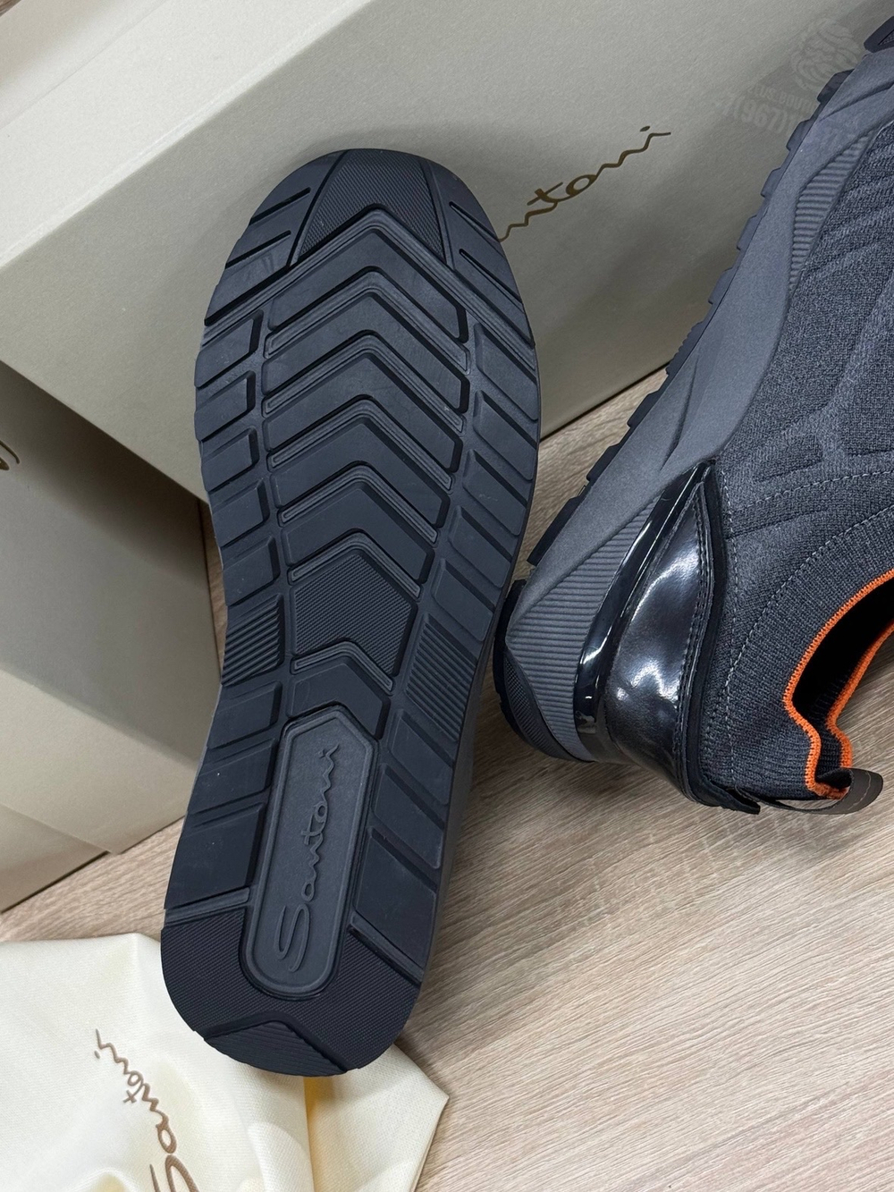 Кроссовки Santoni