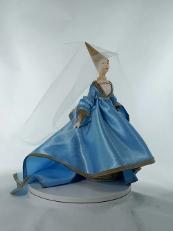 Кукла коллекционная Дама в Готическом стиле Франция 15 век