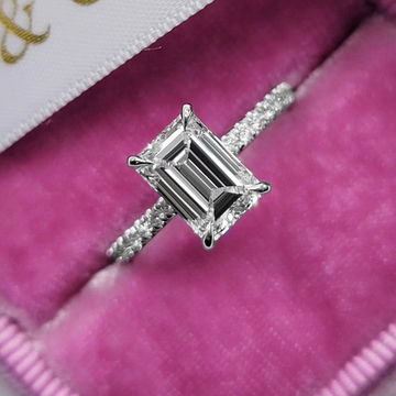 Кольцо с бриллиантом огранки Изумруд 1.5 карат