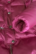 Пурпурная куртка PULKA с натуральной опушкой