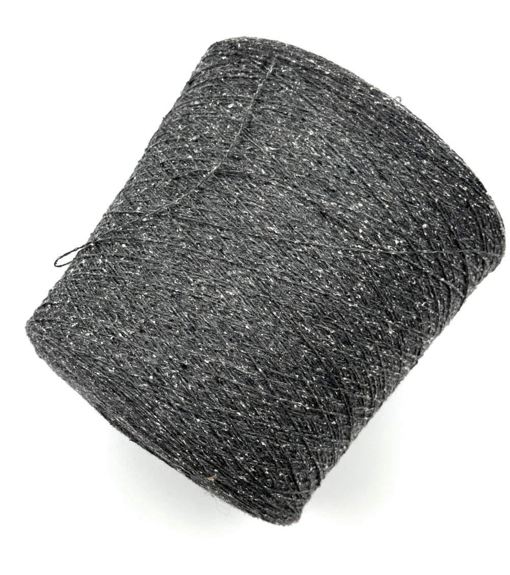 Кашемир 70%, шелк буретный 30%, 1000м/100г, черно-белое кино