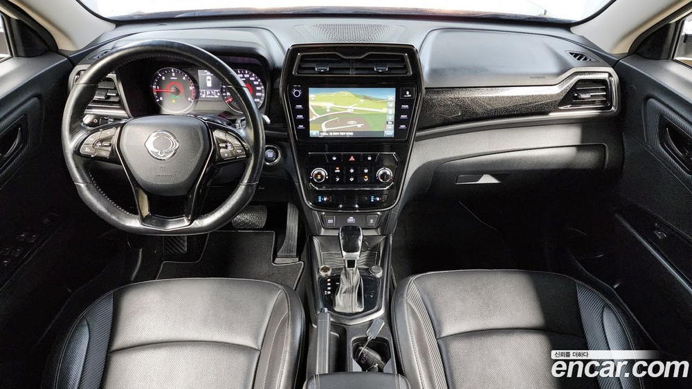 KG Mobility (Ssangyong) Very New Tivoli Дизель 1.6 2WD (04.2020)