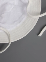 Белая детская панама на лето с завязками