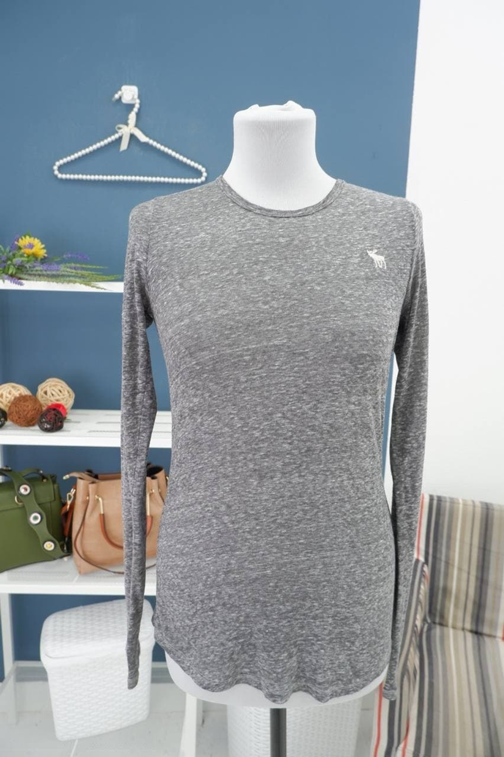 Джемпер Abercrombie & Fitch меланжевый 44 размер