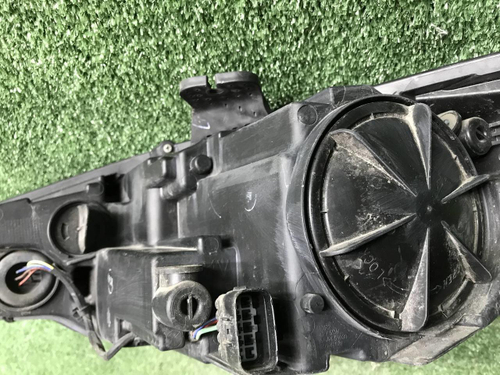 Фара правая Faw Besturn X80 (2018-2022) галоген