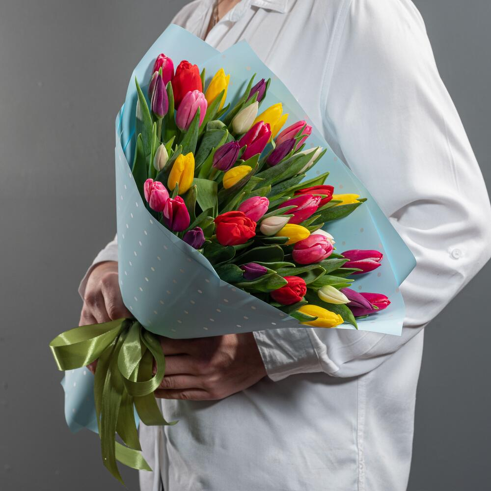 Букет из тюльпанов