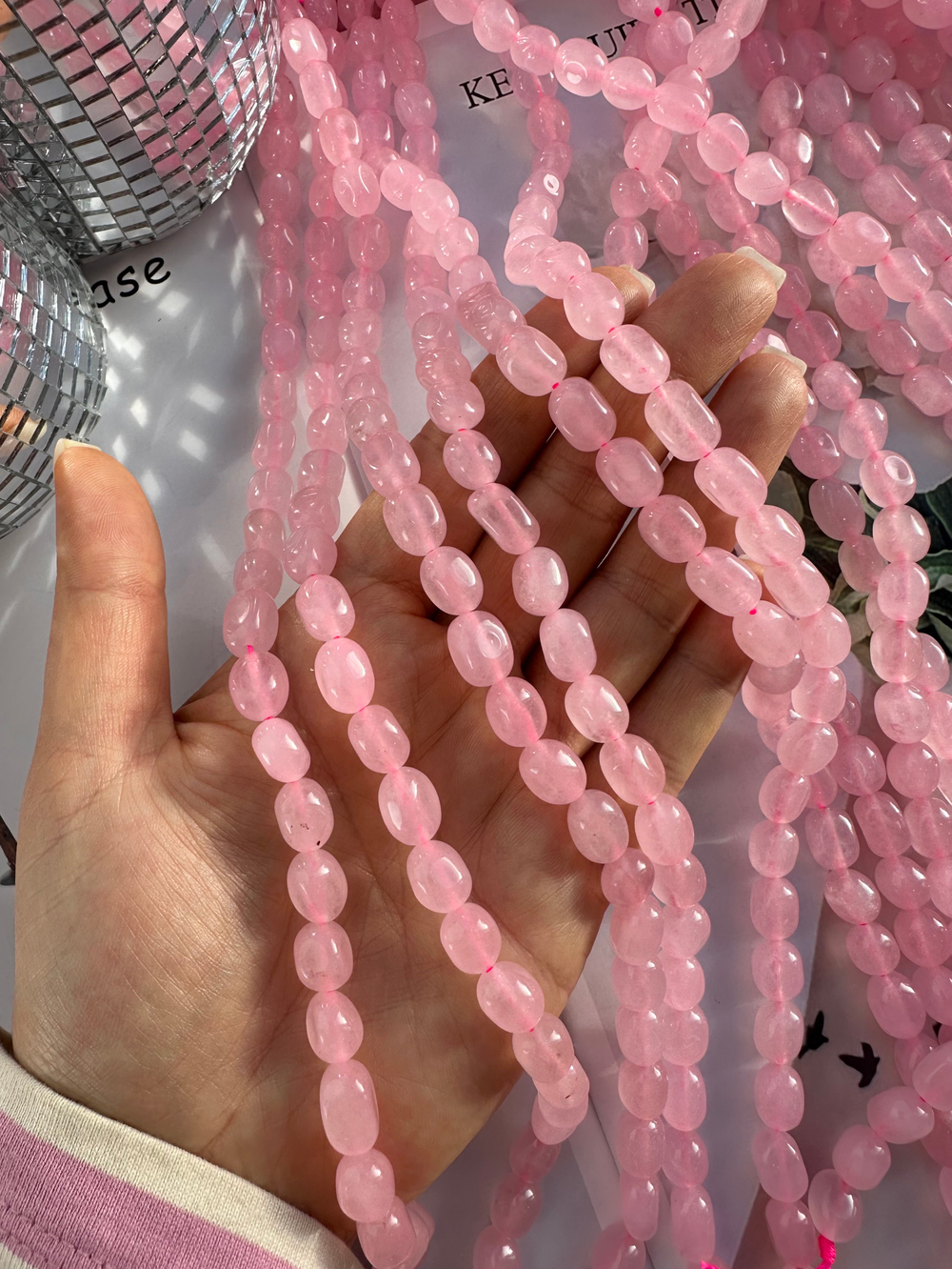 Нить бусин из розового кварца 7,5-9мм (галтовка)