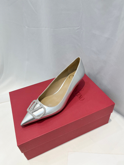 Valentino Vlogo Pump 4 cm