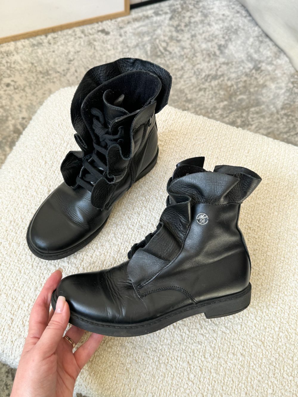 Кожаные ботинки Miss Blumarine, 34