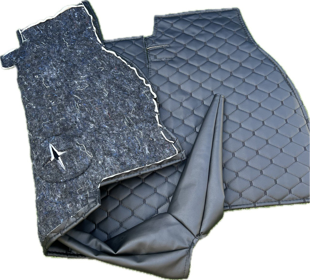 Коврик под рычаги КПП УАЗ 452, 3303 (чёрная нить Рубин)