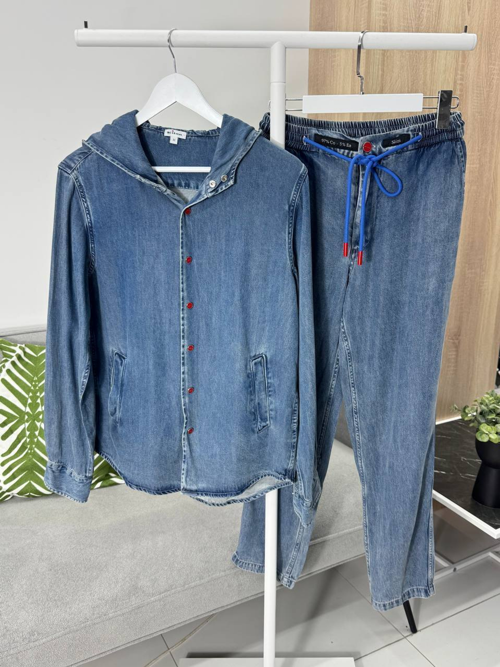 Прогулочный костюм Kiton