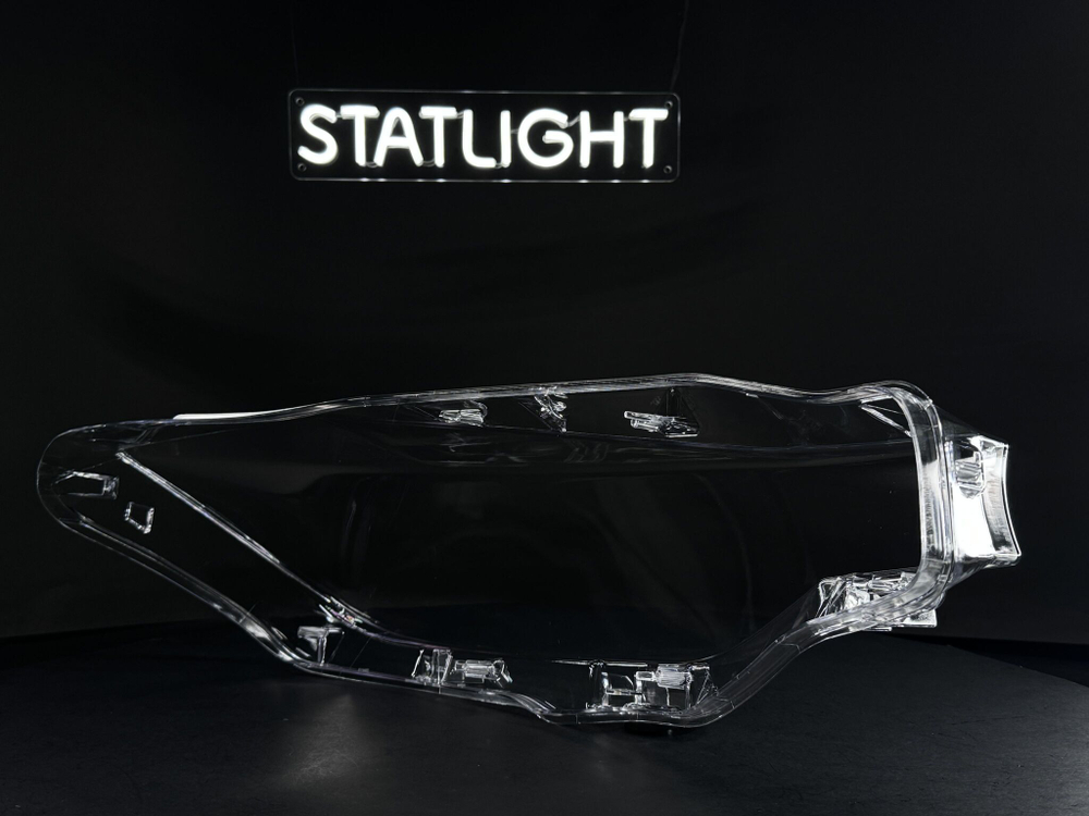 Левое стекло фары BMW F35 F30 2016-2018