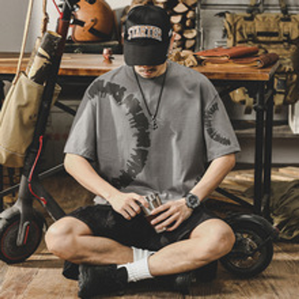 Футболка мужская с короткими полусечёнными рукавами летняя свободная.