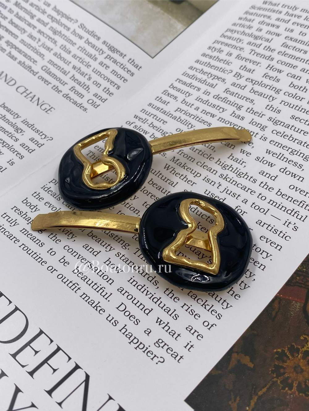 Заколка "Замочная скважина" золотистая с черной эмалью Скиапар. состаренный эффект винтаж