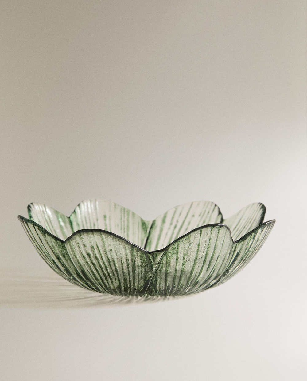 Zara Home миска из стекла, цвет зелёный, 16 см · 1281/211