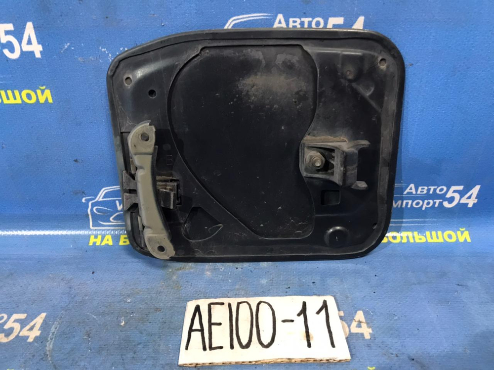 Лючок бензобака TOYOTA COROLLA 1995