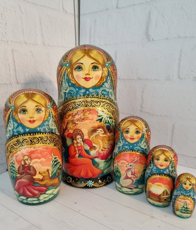 Матрешка 18см "Морозко" 5 мест