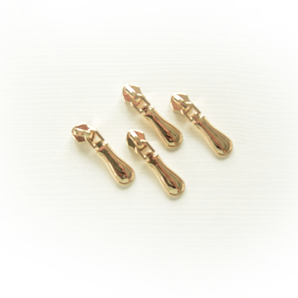 Бегунок для молнии №5, длина язычка 3,3 см, золото