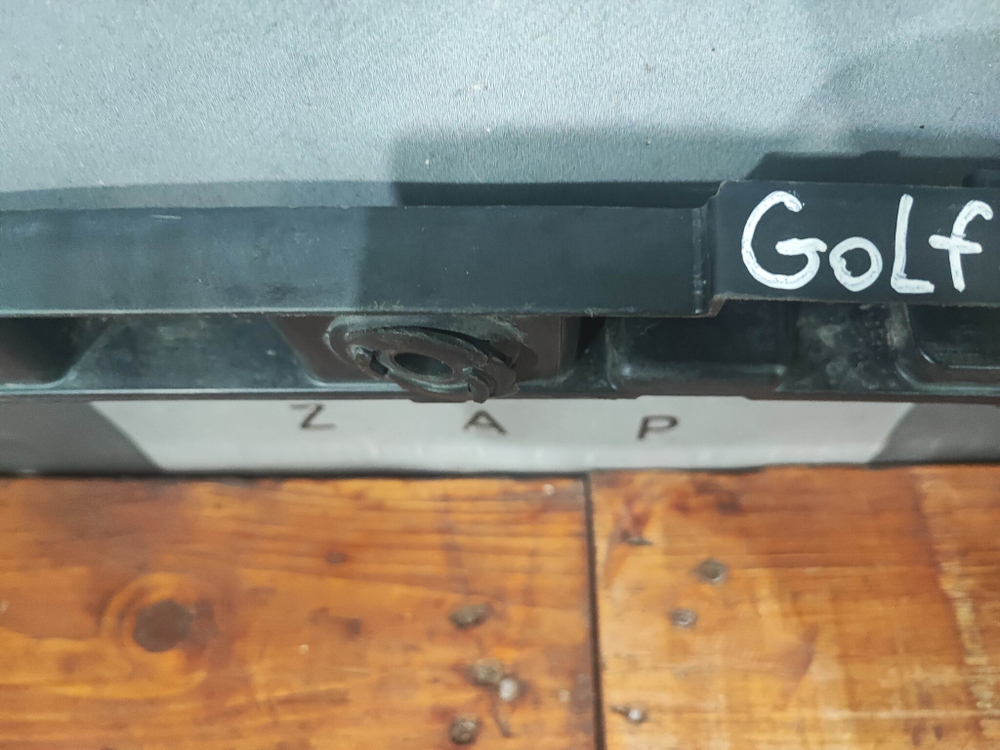 Кронштейн заднего бампера Volkswagen Golf 6 07-12 Б/У Оригинал 5K6807863