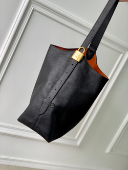 Louis Vuitton Low Key Hobo MM