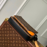 Сумка-мессенджер Louis Vuitton