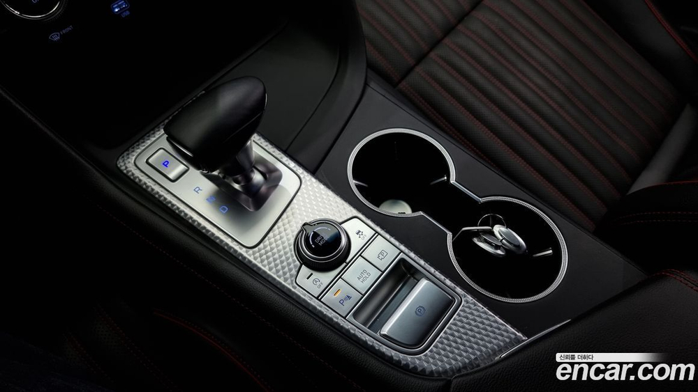 Genesis The New G70 Бензин 2.0T 4WD (12.2020)