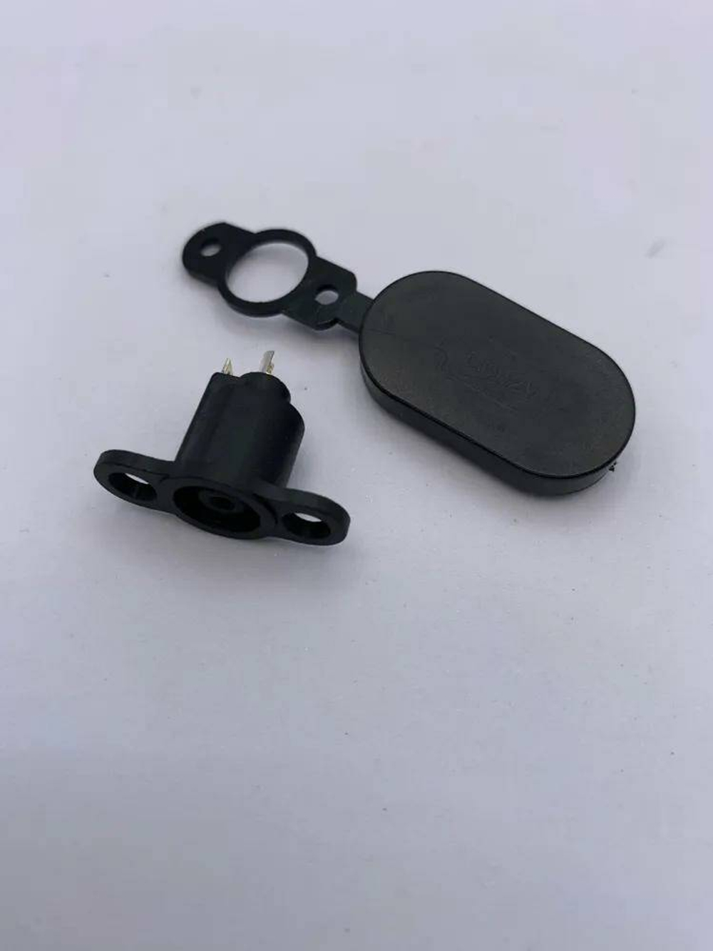 Порт разъем зарядки с заглушкой для электросамоката Xiaomi M365